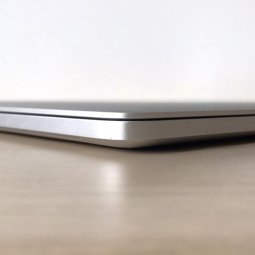 Apple Retina MacBook Pro - 15" Display - i7 2.3GHz - 256GB SSD - 8GB RAM - Boxed - Photo 13/21