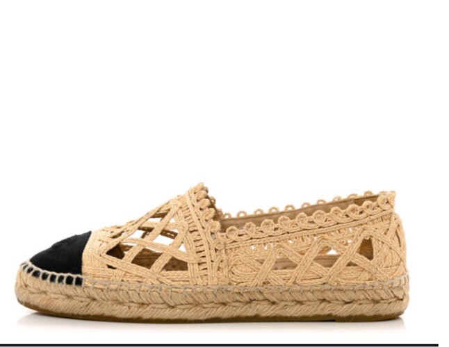 Authentic Chanel Raffia Fabric CC Espadrilles 38 Beige Black Casual Flats  Shoes
