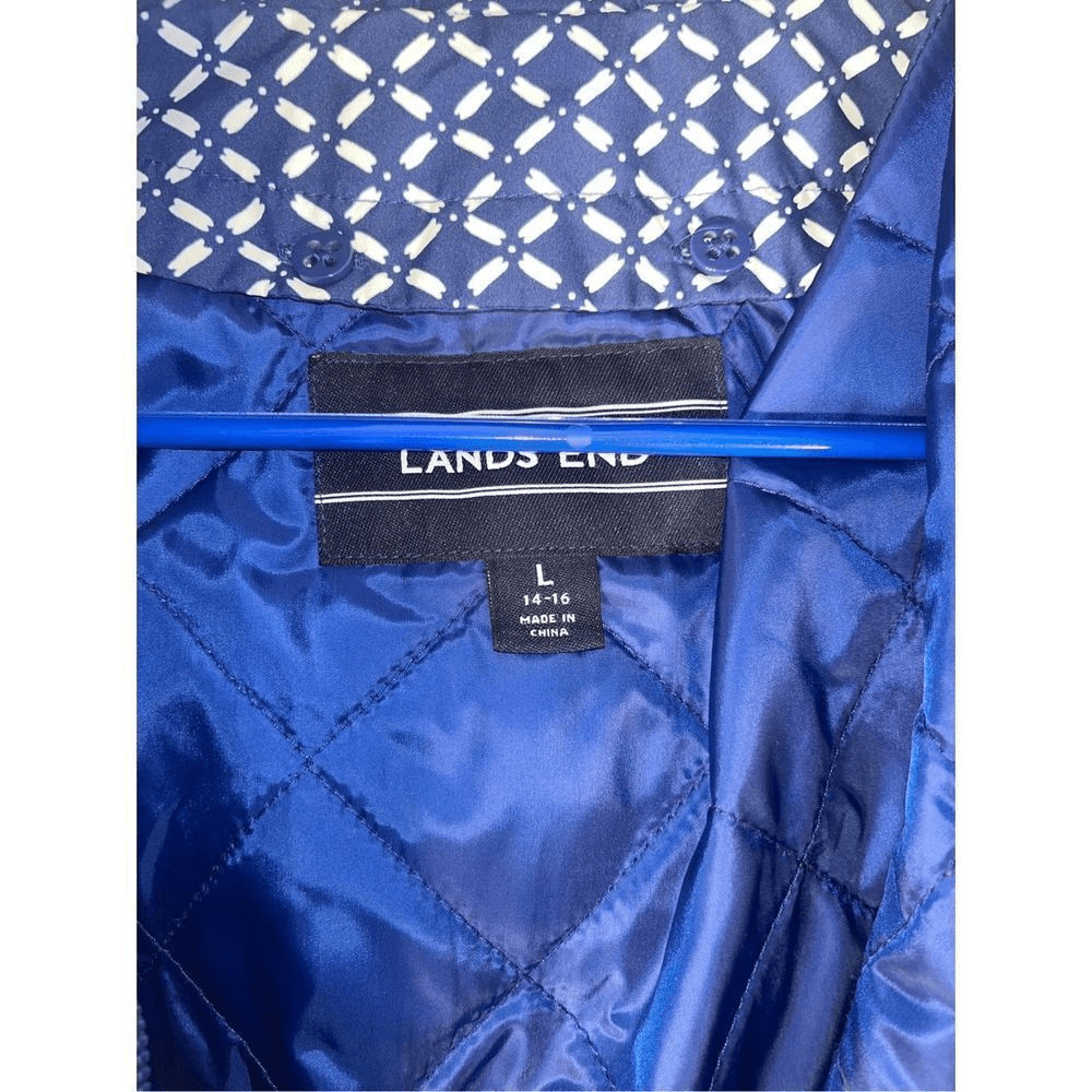 Lands End Raincoat (missing belt) - image 9