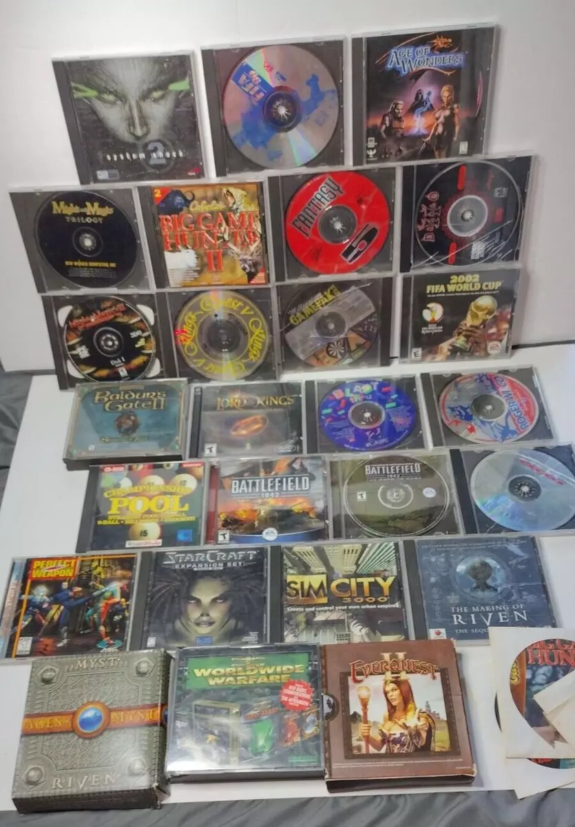 Lot of 31 Old Retro PC Games Everquest 2 Battlefield StarCraft