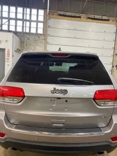 Used Deck Lid fits: 2014 Jeep Grand cherokee privacy tint glass w/rear view came