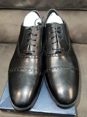 Cole Haan Men display picture 3