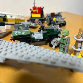 LEGO Indiana Jones Peril in Peru 7628 & Indiana Jones Motorcycle Chase 7620 Used