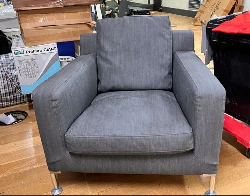 B&B Italia Charles sofa and 2 arm chairs in Grey excellent condition RRP £10000+ - Image 2 of 4