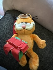 Ty Beanie Baby Garfield Cat Happy Holidays Stuffed Plush 2005 Christmas Toy
