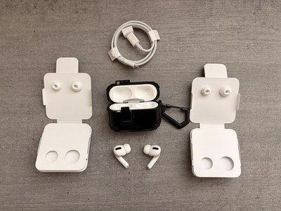 Apple AirPods Pro 1. Generation Kopfhörer A2083 A2084 Ladecase A2190
