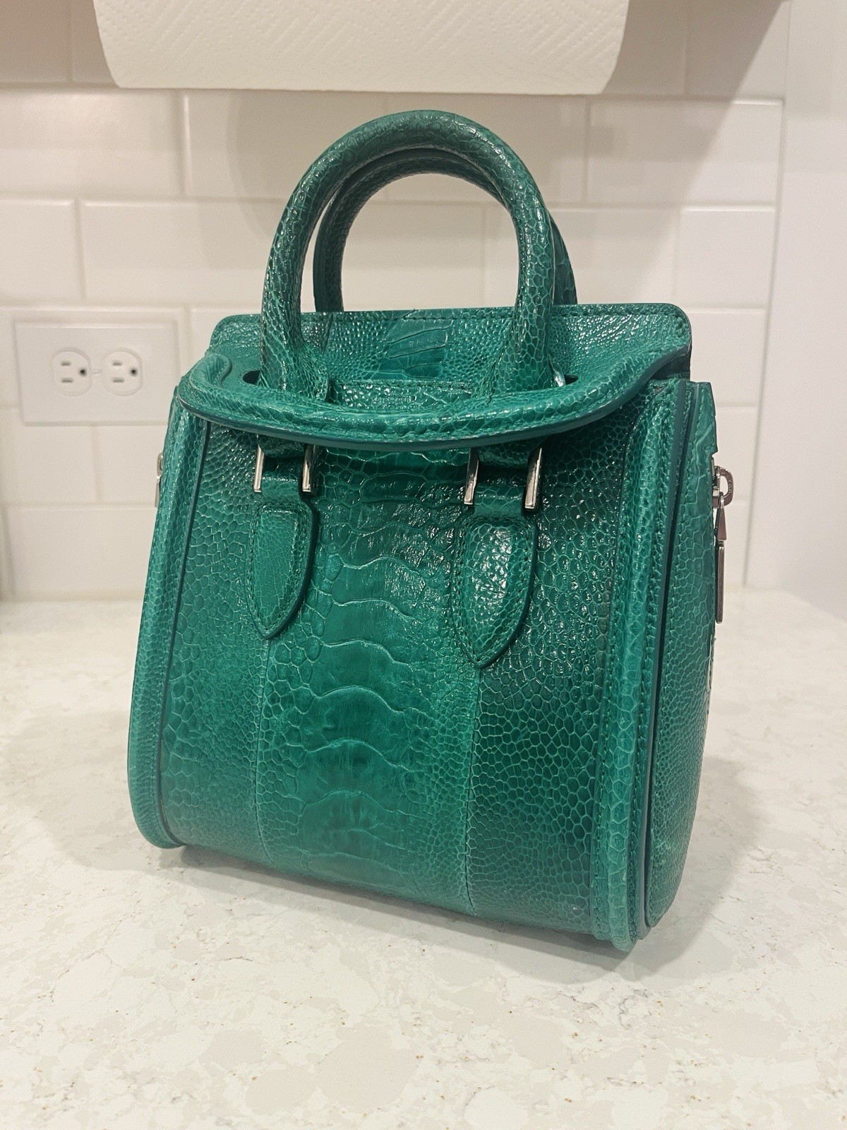 Gorgeous Alexander Mcqueen Emerald Green Designer Handbag