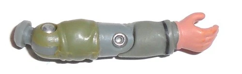 GI Joe Figure Part 2006 LT  Gorky     Right Arm    C8 USED/ DISCOLORED