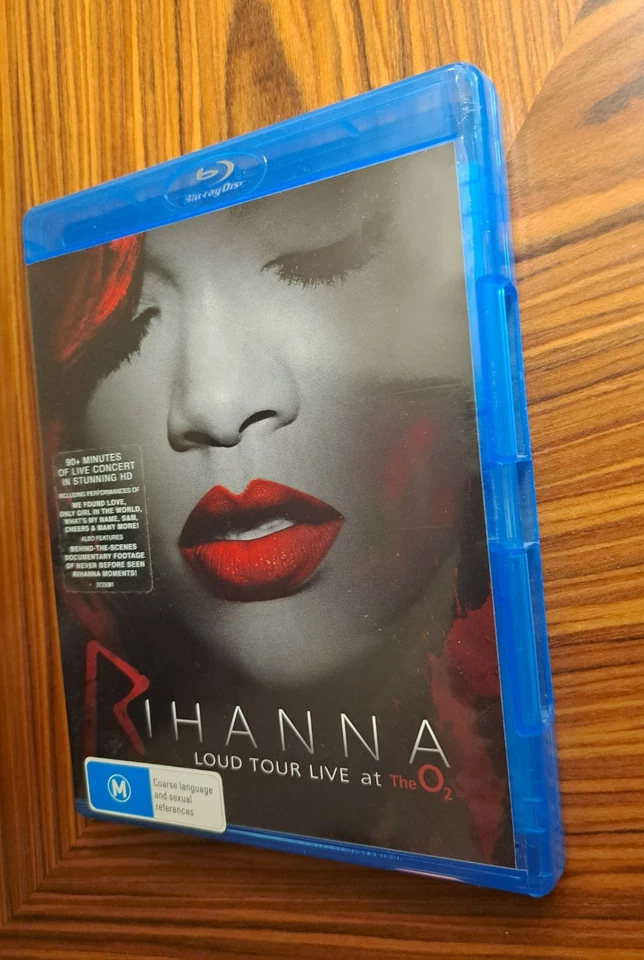 Rihanna Loud Tour Live at the O2 Blu-ray Rihanna 2012 - Image 2 of 4