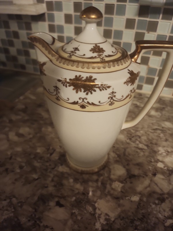 Nippon Chocolate Pot w/ Gold  Decoration