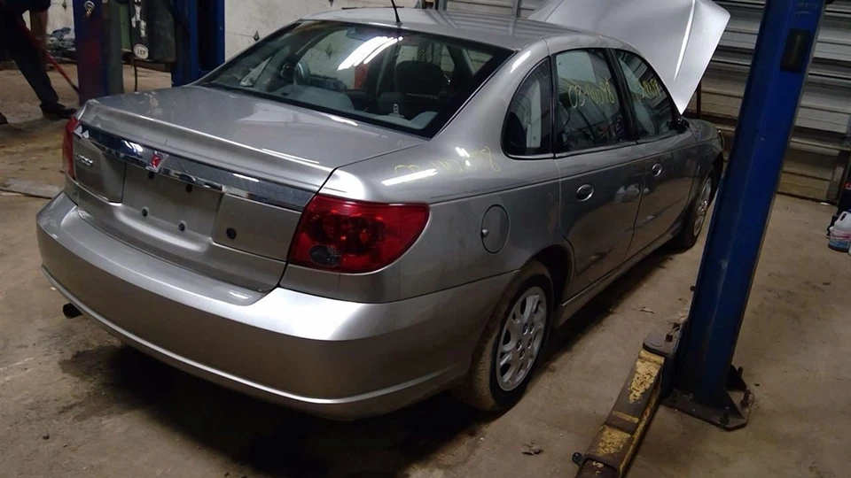 *SOLO RECOGIDA LOCAL* Sedán de vidrio trasero de 4 puertas para 00-05 SATURN SERIE L 10304769 Foto 4 de 4