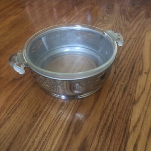 Vintage Pyrex Glass 8" Casserole Dish In Silver Stand With Lid