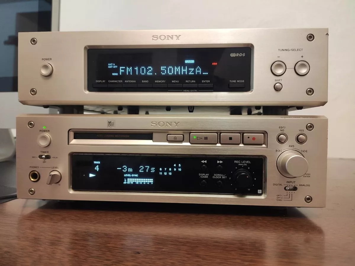 Sony MDS-J3000 MD MiniDisc Recorder Compact 100V