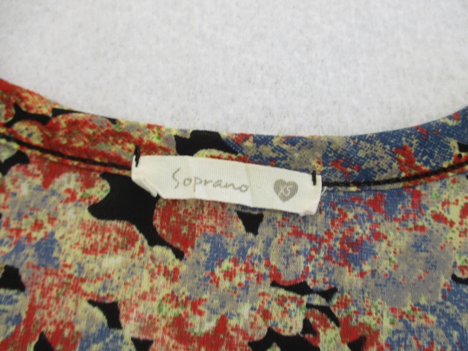 Рубашка сопрано с цветочным рисунком размер xs - Изображение 2 из 4