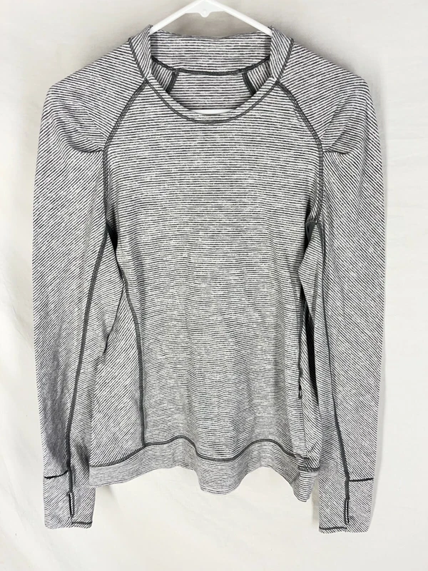 lululemon pullover stretch long sleeve athletic active shirt
