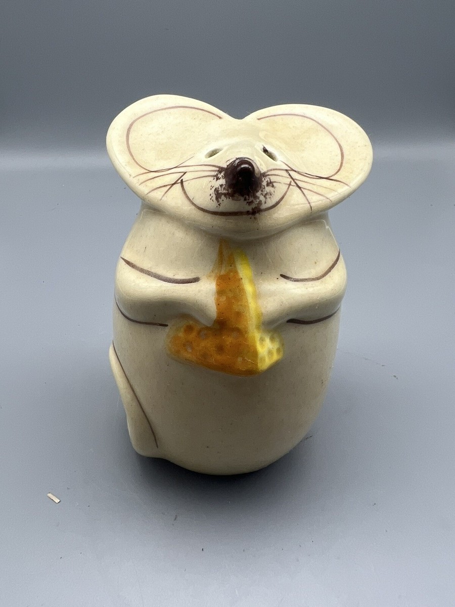 Vintage Ceramic Mouse Holding Cheese Shaker (5E x25) | eBay