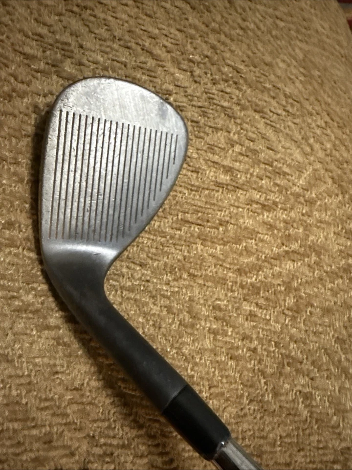 MacGregor 54* Sand Edge W/steel Wedge Shaft Good Grip - Image 3 of 4