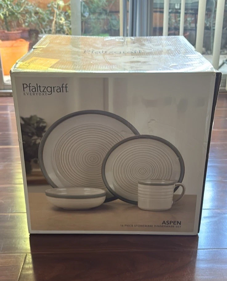 Pfaltzgraff Aspen White 16 Piece Dinnerware Set (Service for 4) - Image 2 of 4