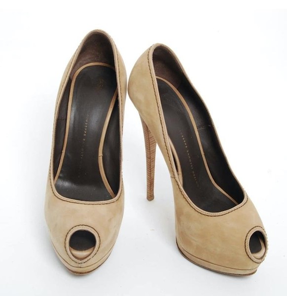 Women Giuseppe Zanotti Heels Beige 39.5