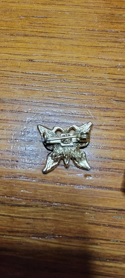 Vintage Enamel Butterfly Moth Pin Brooch Black Gold Tone - Image 2 of 2