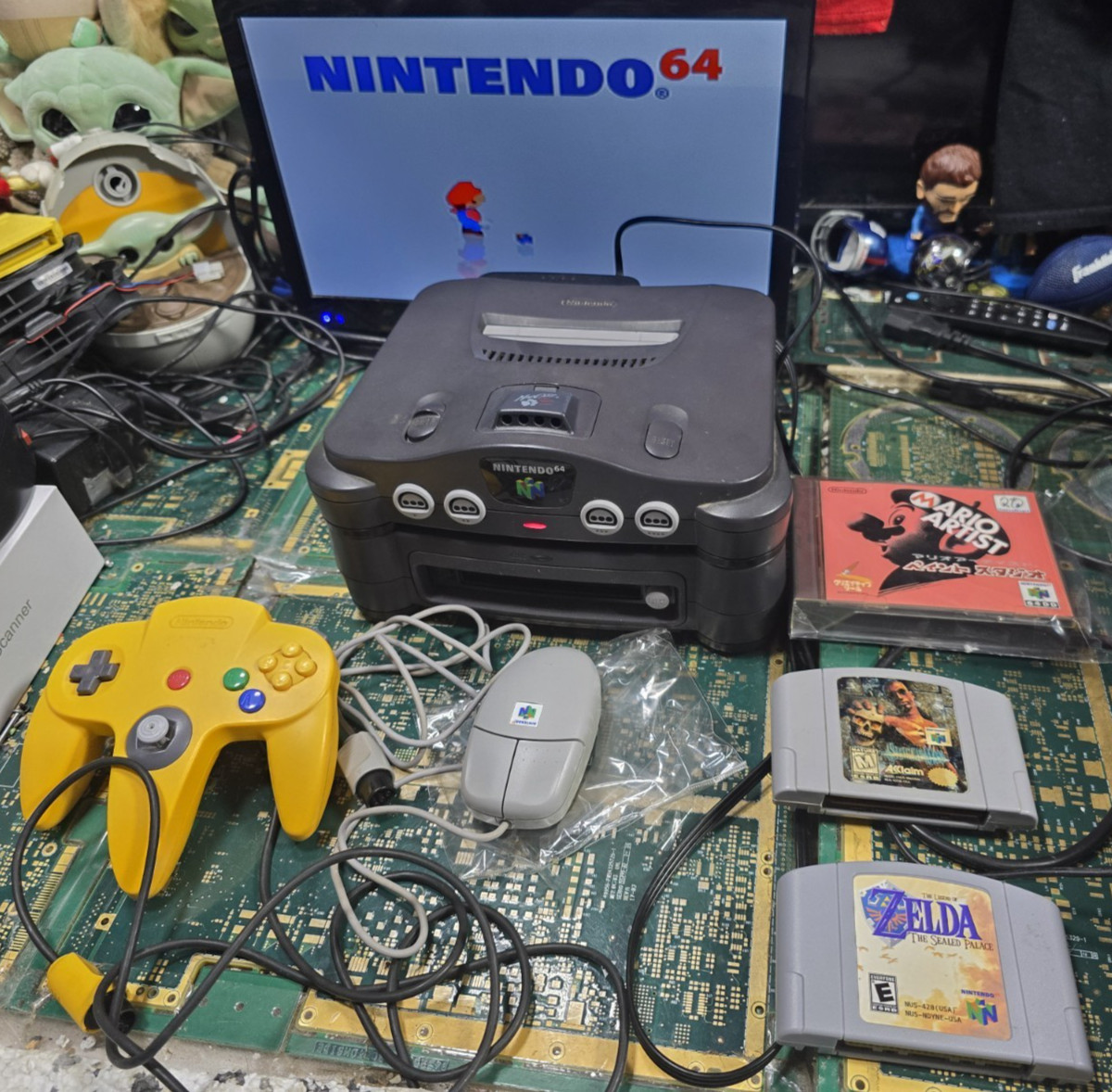 Nintendo 09 MB N64, Hi Rez & Scoop w/64DD NUS-010(JPN) Mario Paint & Accessories
