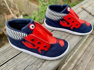 kids laceless shoes