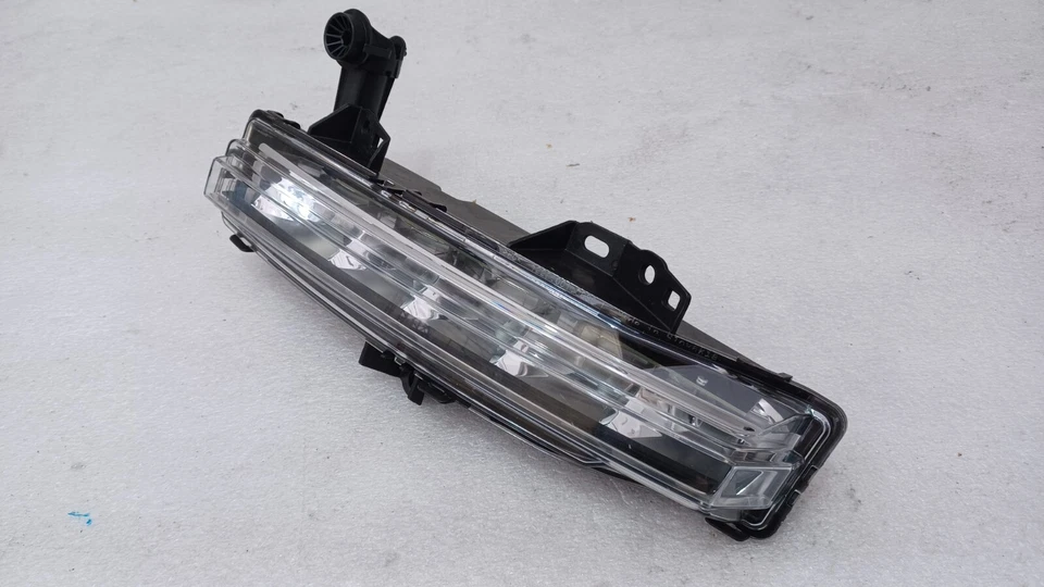 LAND ROVER RANGE ROVER VELAR L460 2022-2024 LED LEFT FOG LIGHT DRL 1229103 - Image 2 of 4