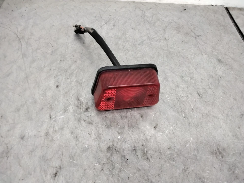 Polaris Magnum 425 1995 4x4 OEM luz trasera freno trasero Foto 2 de 4