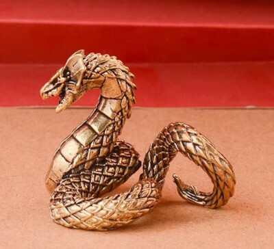 Brass Flying Dragon Figurine Small Animal Statue Office Home Decoration Toy Gift