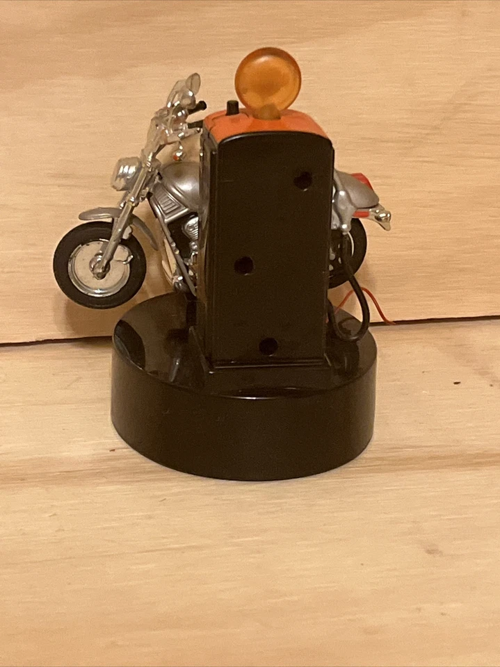 Harley Davidson 2003 bicicleta de radiocontrol y bomba de gasolina - Planet Toys - coleccionable raro Foto 4 de 4