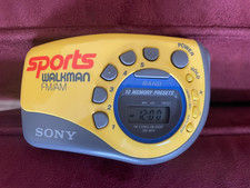 Sony Sports Walkman SRF-M78 Portable AM/FM Radio With Head Phones Working