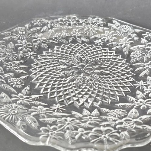 Vintage Indiana Glass Pineapple Floral Clear Depression Pressed Salad Plate 8.5"