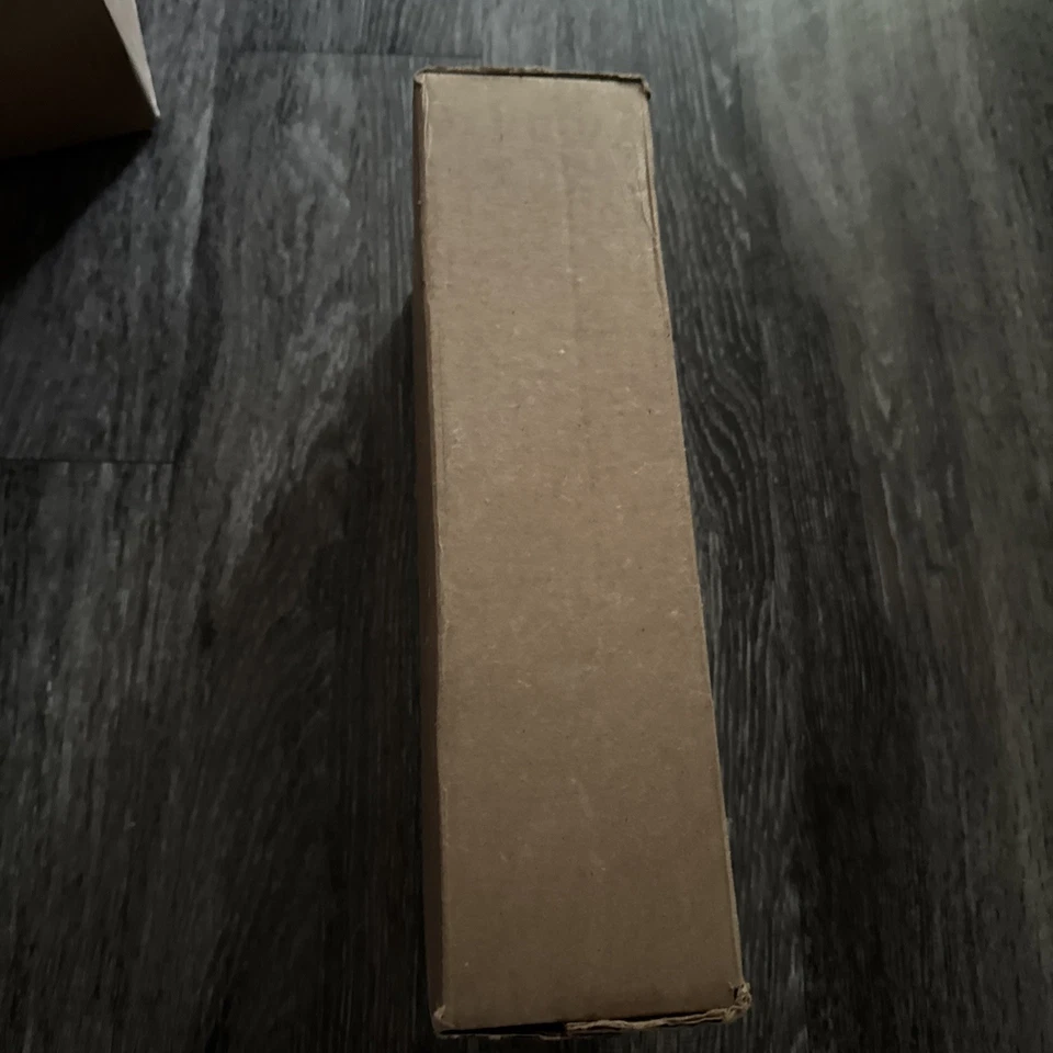 Conjunto de válvula de paso de refrigerante Electrolux Frigidaire OEM 5304529531 Foto 2 de 2