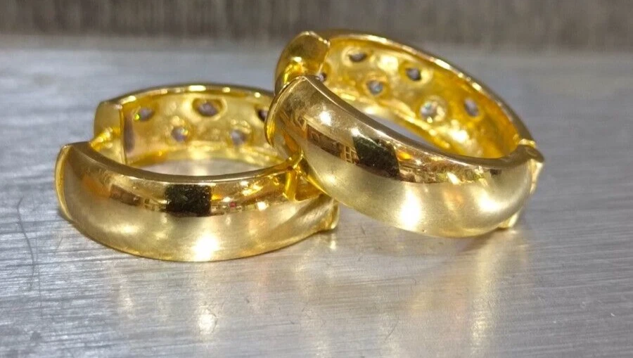 0,85 Ct Runde Simulierte Diamant Huggie Creolen Ohrringe 14K Gelb Vergoldet - Bild 2 von 4