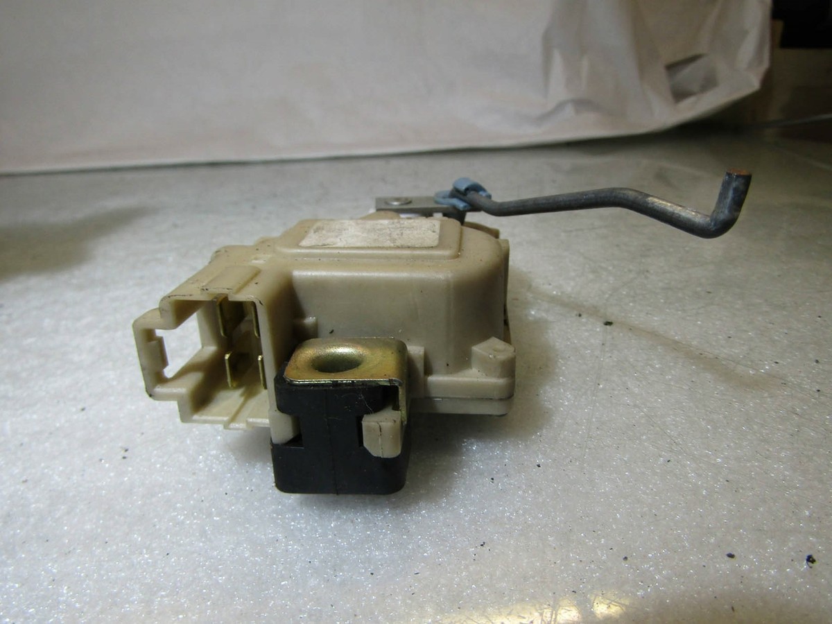 Isuzu Trooper Duty 98-02 left rear tailgate door central locking