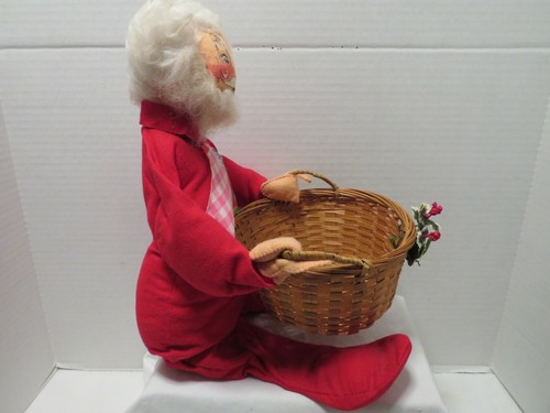 VINTAGE 1970'S ANNALEE SANTA W/BASKET RARE 12" - Picture 7 of 8