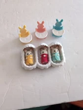 CALICO CRITTERS Triplets Care Set
