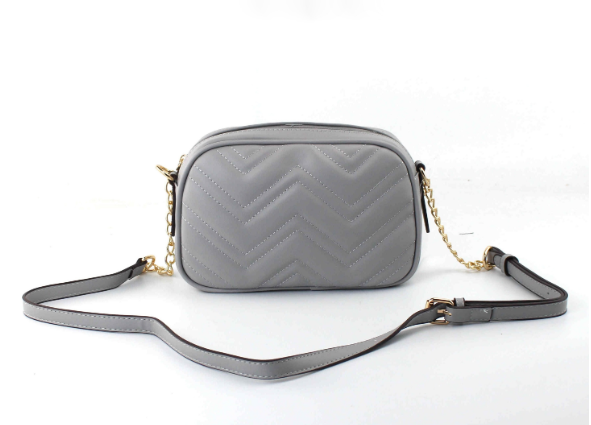 AR New York Quilted Crossbody Purse, Handbag, Bag, Grey | eBay display picture 3