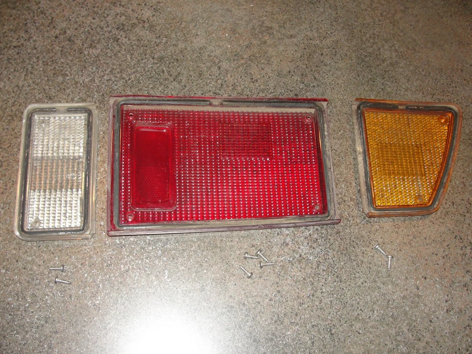 Used CARELLO#12.216.717,12.216.716,12.216.718 R/H Rear Tail Lens 74-88 Fiat X1/9 - Image 2 of 4