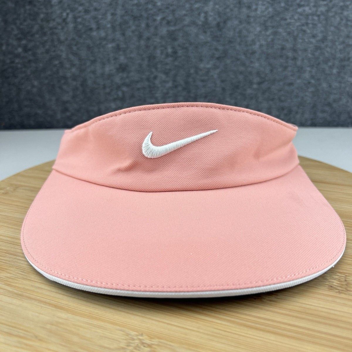 Nike Dri-Fit AeroBill Wide Brim Big Bill Visor Women OSFM Pink