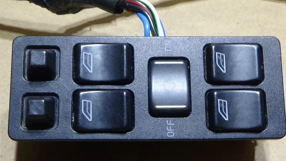 1993-1997 Volvo 850 Master Power Window Switch - Image 2 of 4