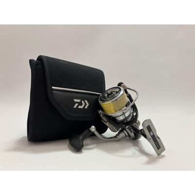 DAIWA 18 Exist LT3000S-CXH Spinnrolle Softcase gebraucht kleinere Kratzer JP