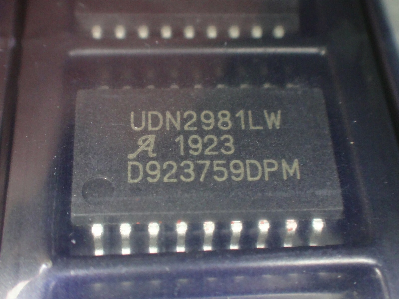50pcs UDN2981LW UDN2981LW-T UDN2981