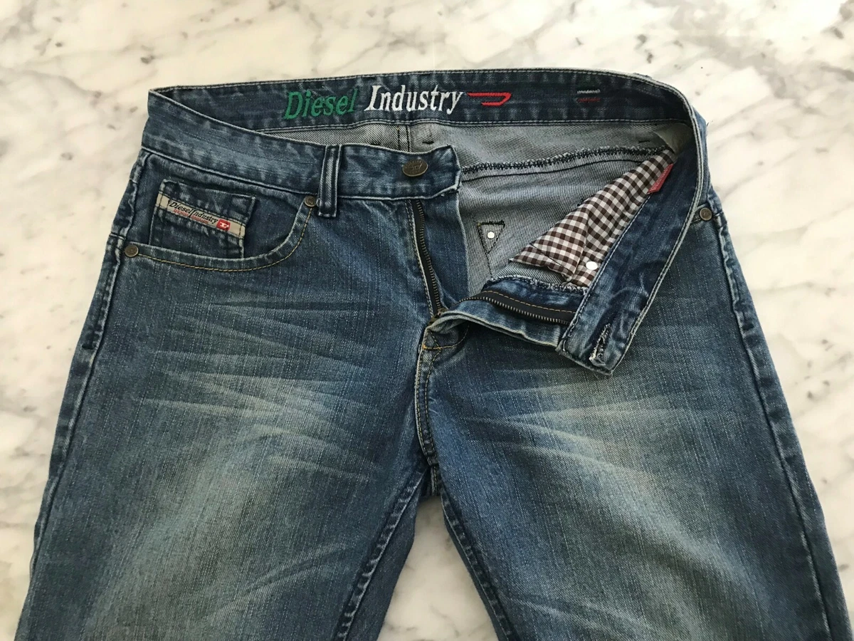 Vintage Men's Diesel Industry Denim Division 1978 Only The Brave Jeans W30  L33.