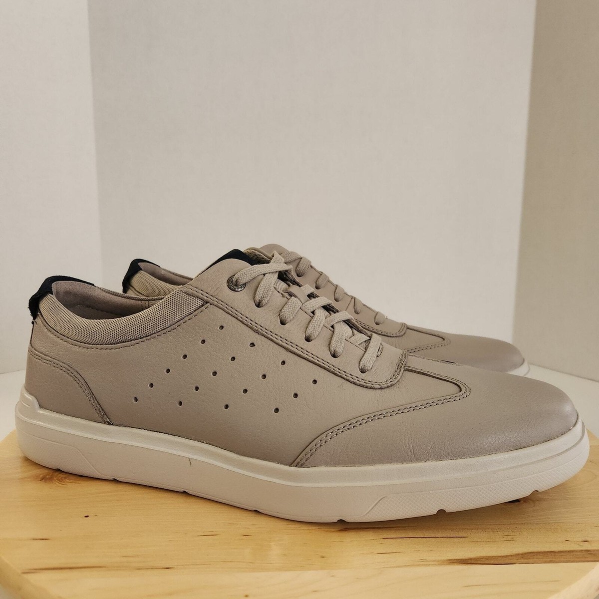 Rockport Men display picture 3