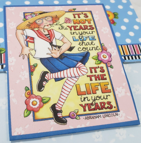 Mary Engelbreit Mini Magnetic Notepad "It's Not the Years in your Life." 3' x 4" - Picture 4 of 8