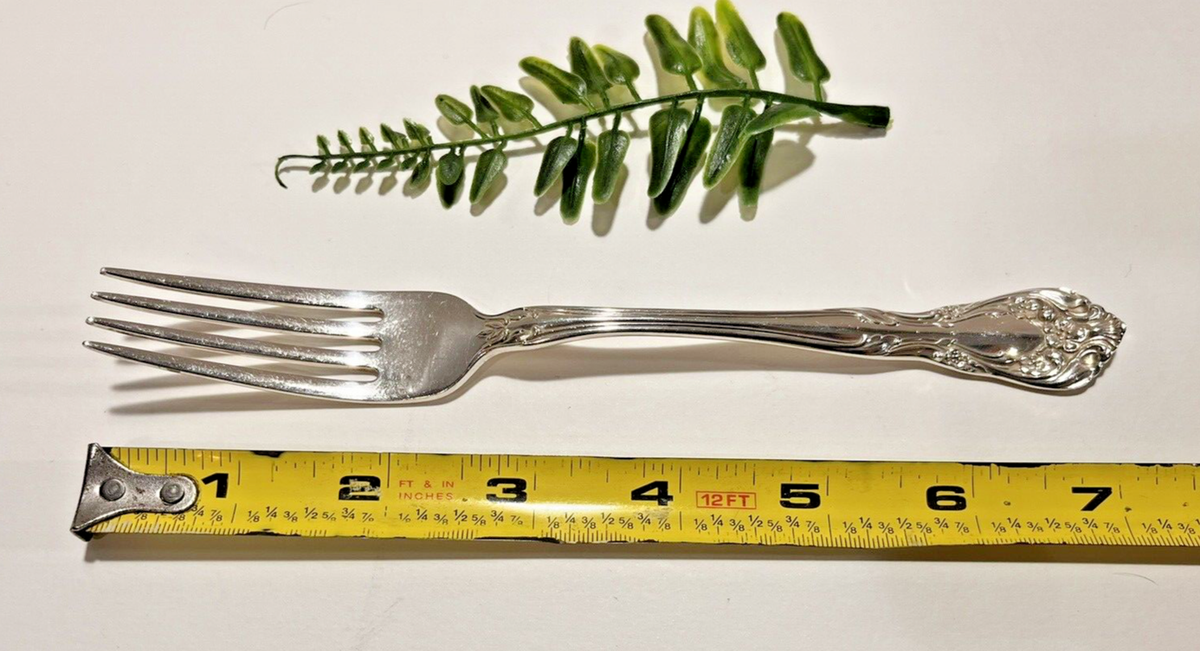 ONE Alvin Sterling Silver Chateau Rose Fork 45.4 Grams No Monogram