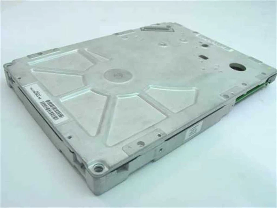 IBM 02K2512 8GB Bigfoot  Hard Drive 5.25" IDE - TX08AT 10L6645 - Image 3 of 3