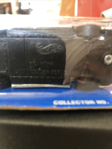 Hot Wheels Jaguar XJ220 BLUE CARD #203 SILVER BODY WITH ULTRA HOTS - Picture 3 of 3