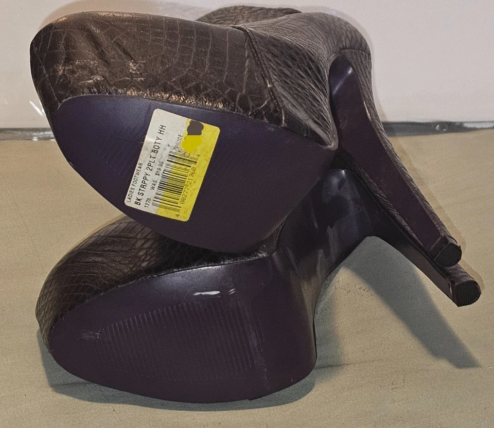 London Trash Ceres Black Leather Platform Stiletto Heels Straps Size 10.5 - Image 4 of 4